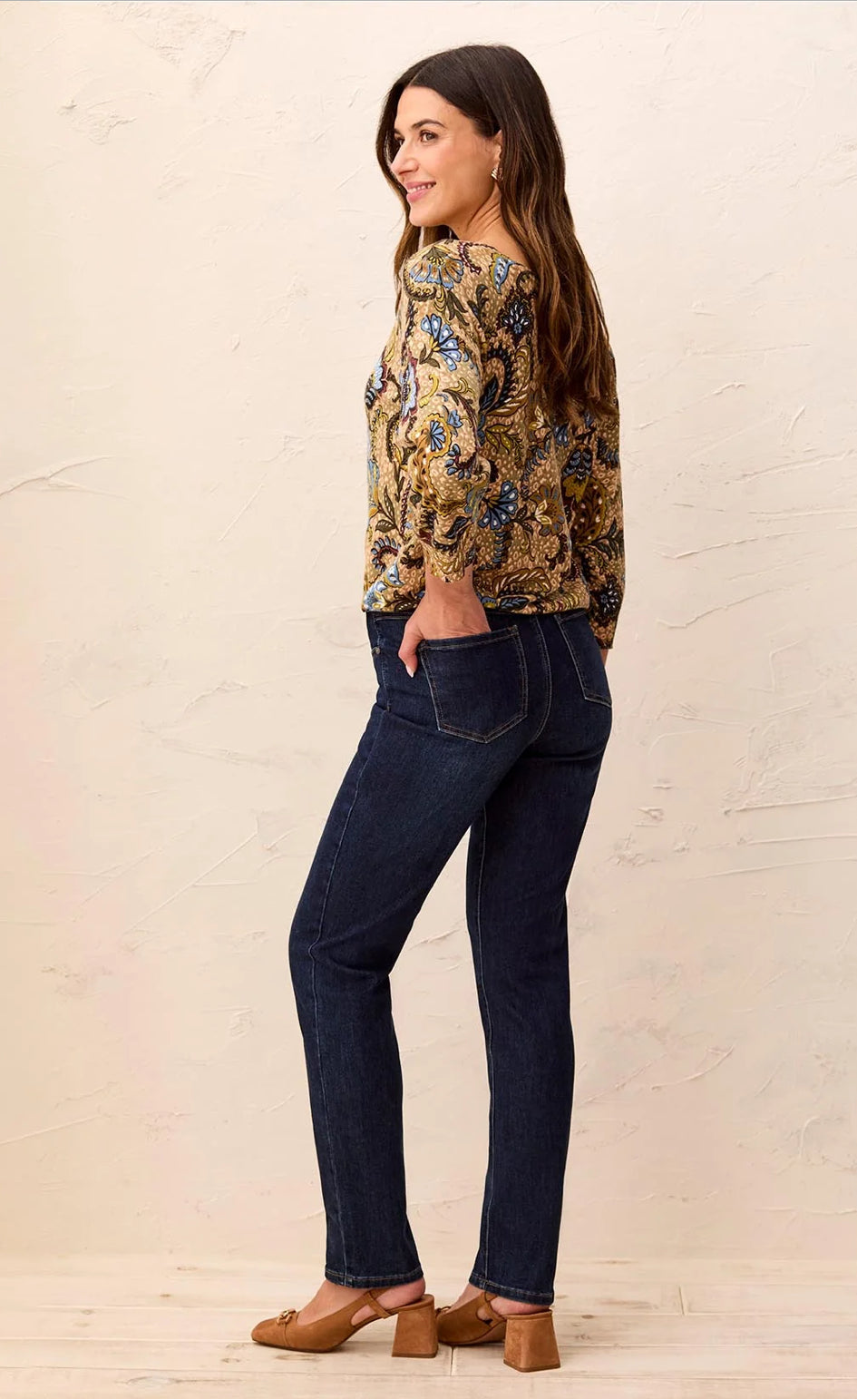 JEANS SOPHIA CURVY YEAR ROUND BASICS STRAIGHT LEG DENIM