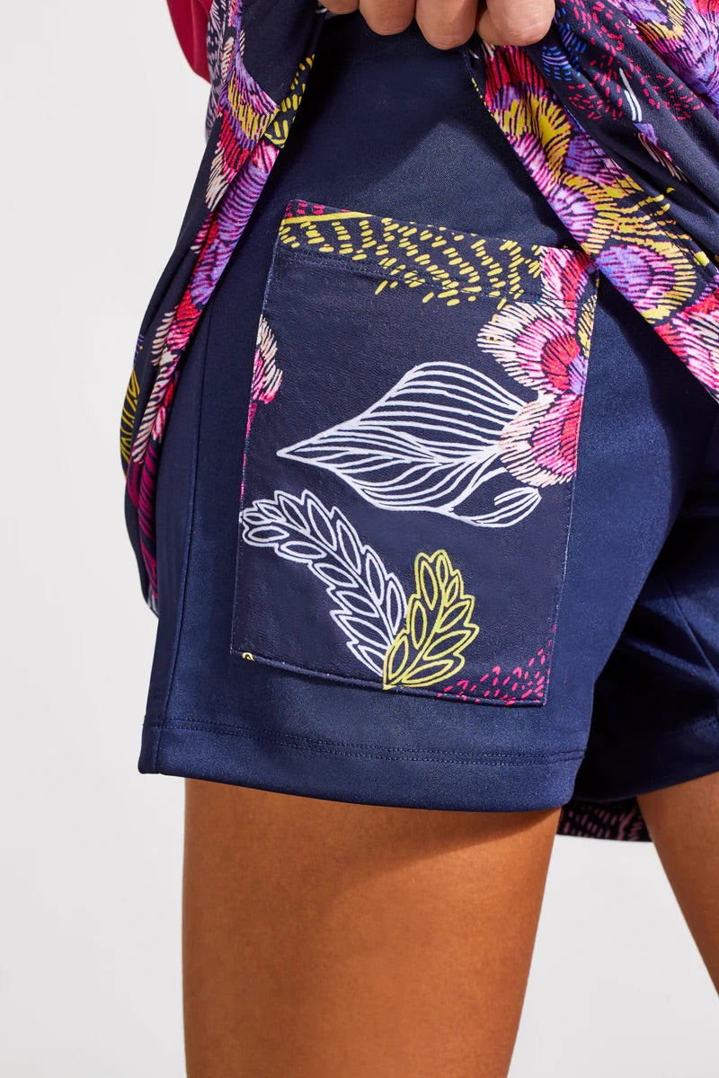PERFORMANCE UPF 50+ PULL-ON SKORT WITH POCKETS