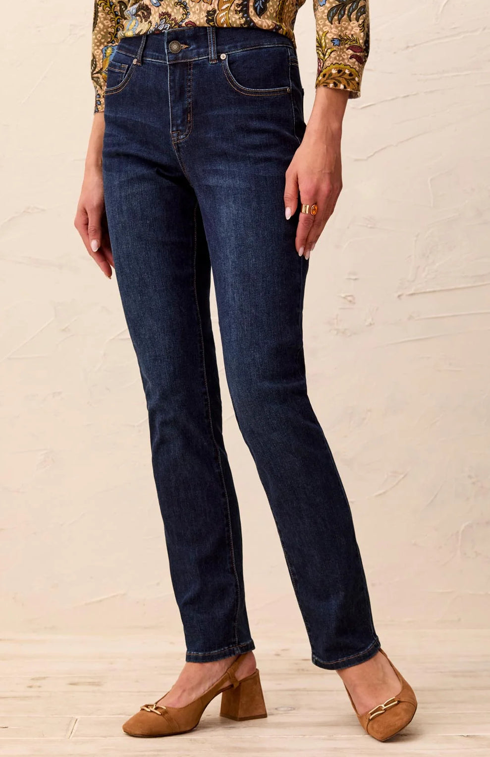 JEANS SOPHIA CURVY YEAR ROUND BASICS STRAIGHT LEG DENIM