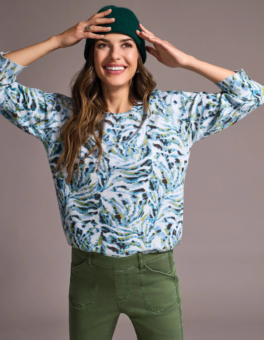 SOFT YARN THREE-QUARTER SLEEVE CREWNECK SWEATER