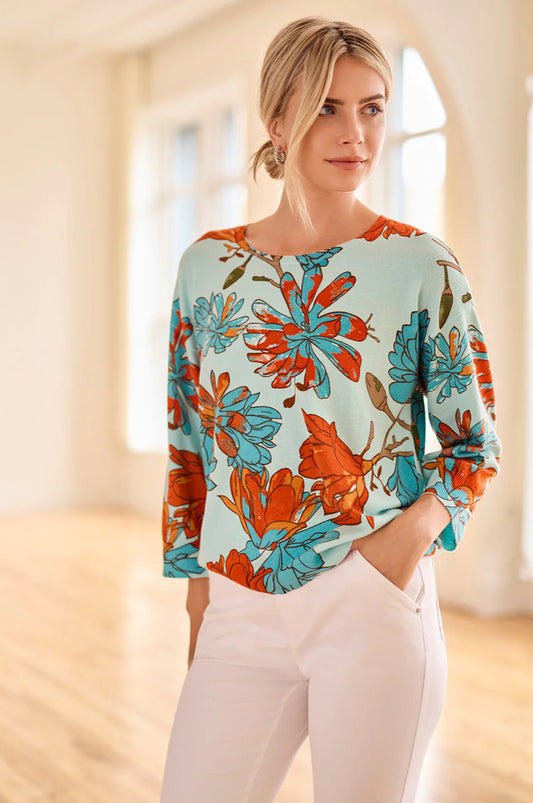 SOFT YARN THREE-QUARTER SLEEVE CREWNECK SWEATER