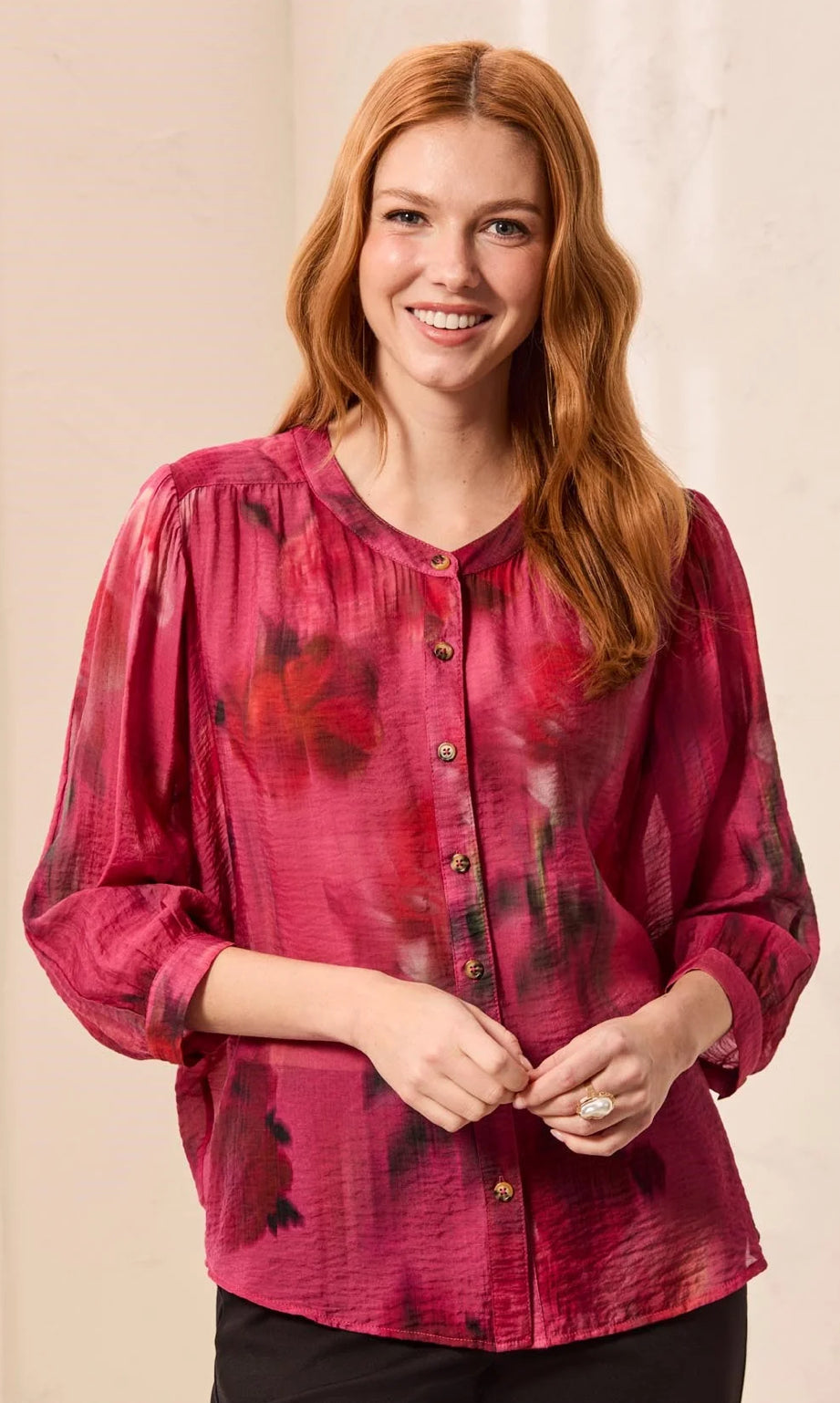 BLOUSE FLOWY DOLMAN SLEEVE WITH SELF-COVERING BUTTONS