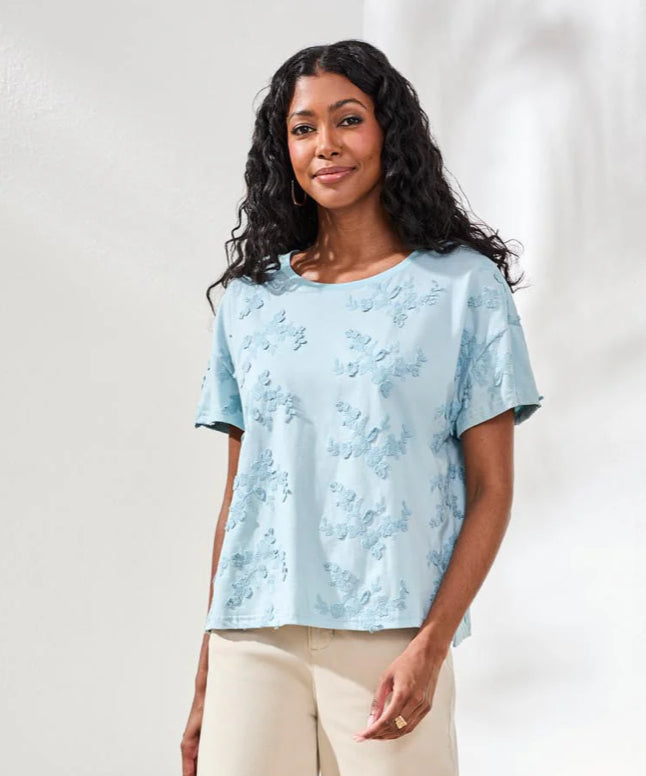 TOP EMBROIDERED KNIT SHORT SLEEVE CREW