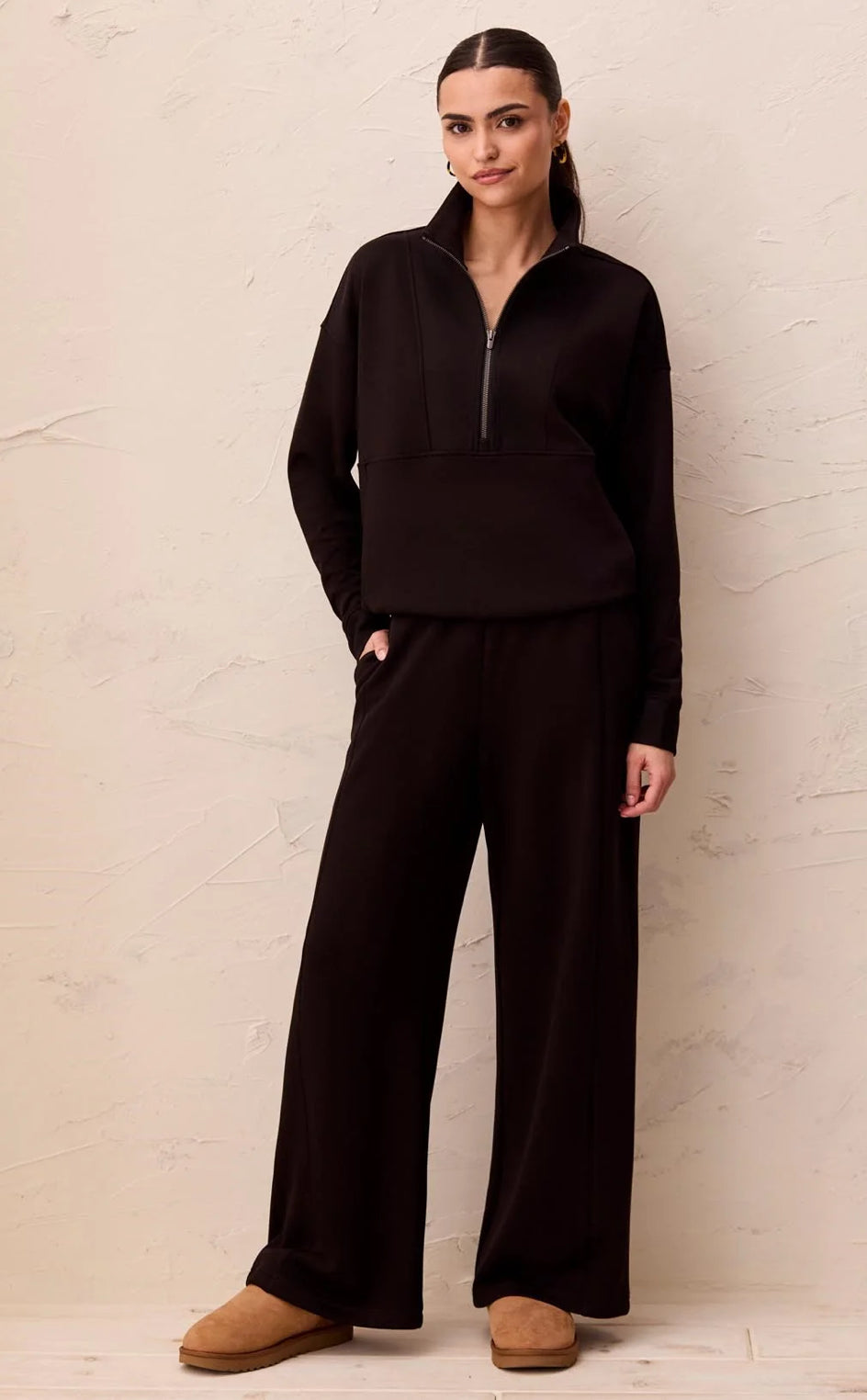 JOGGERS TECHNO LUX KNIT PULL-ON WIDE LEG