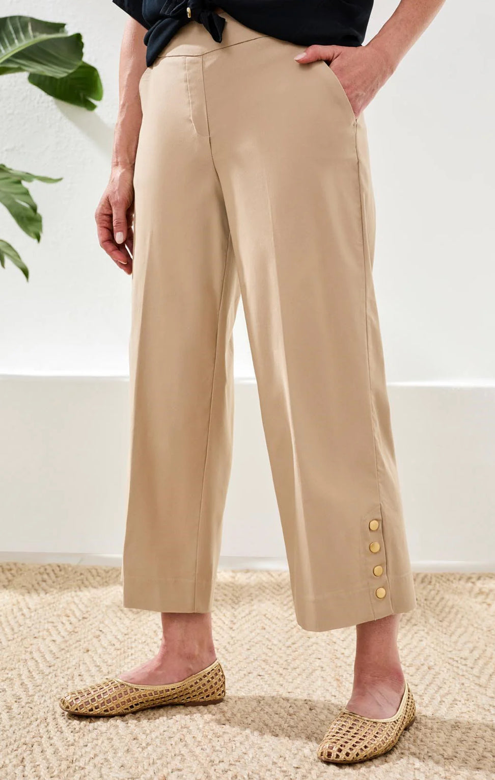 CAPRI PANTS FLATTEN IT® TUMMY CONTROL WIDE LEG PULL-ON