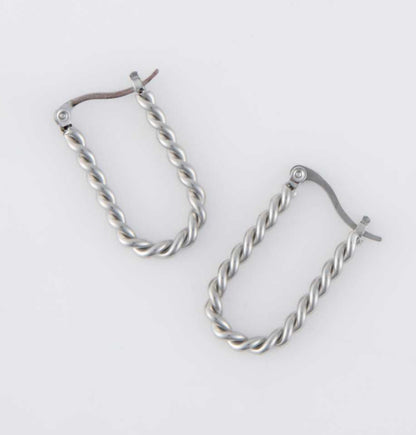 Earring TwistHoop Silver or gold